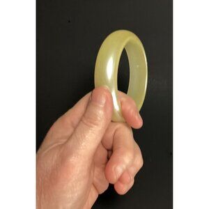 Vintage Chunky Domed Lucite Bangle Bracelet with Faux Pearl Finish Minimalist